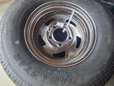 Carrier Load Star Trailor Wheel
