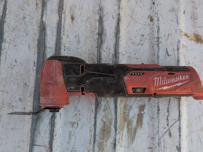 Milwaukee M12 Multi Tool