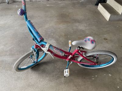 Dynacraft 20” Girls Bike