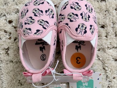 Minnie Mouse Slip-on Canvas Shoes