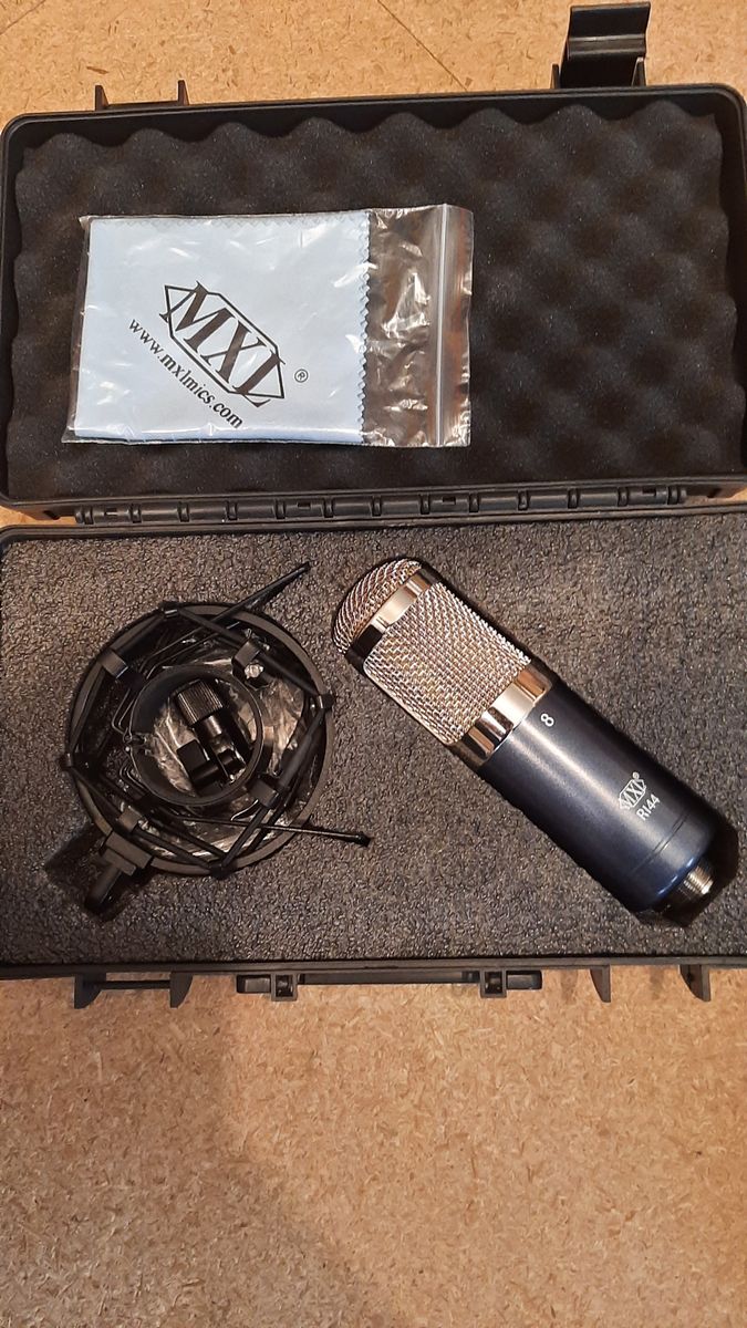 MXL R144 Ribbon Microphone