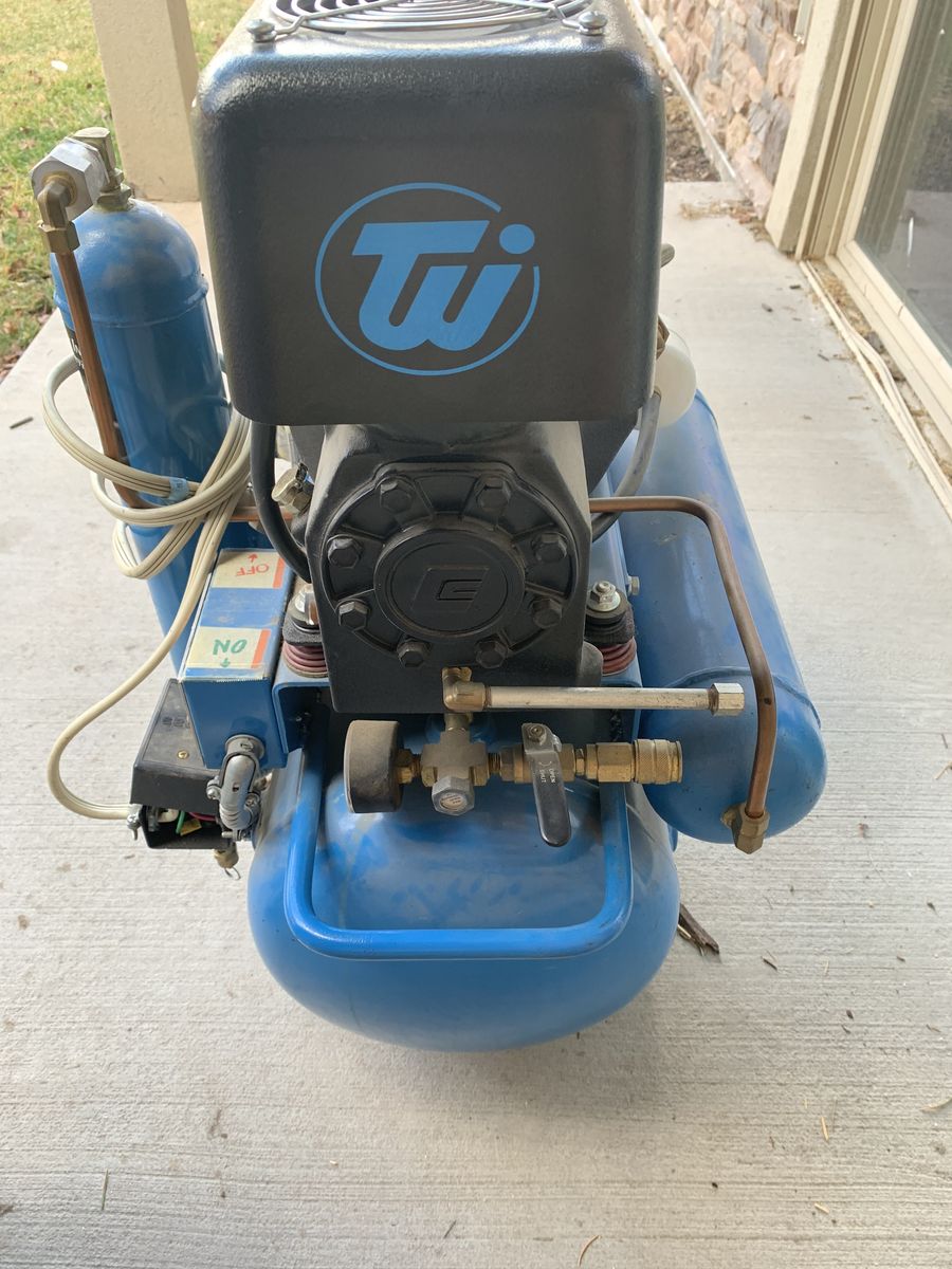 Tech West Air Compressor