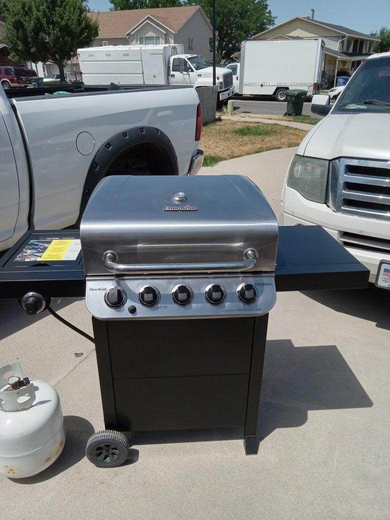 Char-Broil Performance 5-Burner Propane Gas Grill W/ Side Burner, Cover and Full Propane Tank