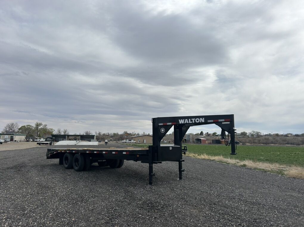 Walton Gooseneck Trailer