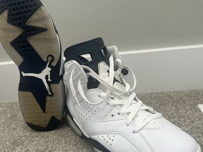 Used Retro Air Jordan 6 Midnight Navy size 12