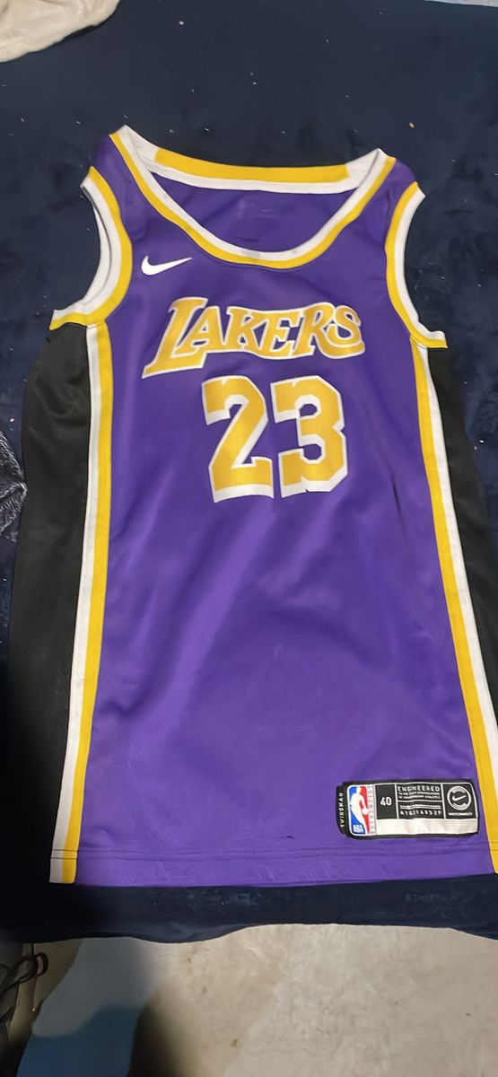 Nike Lakers LeBron James #23 Purple NBA Basketball Jersey Size 40