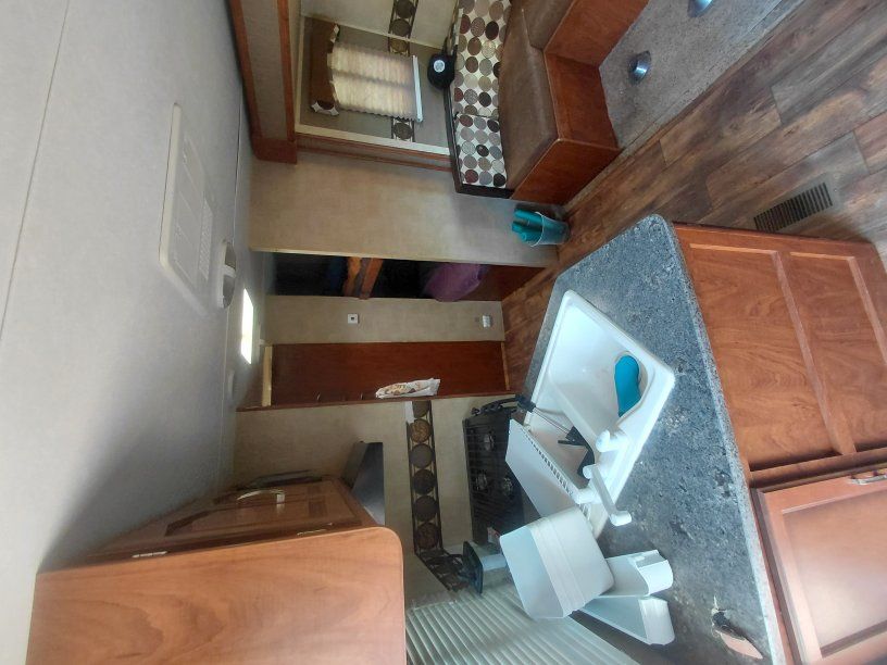 Main image 7