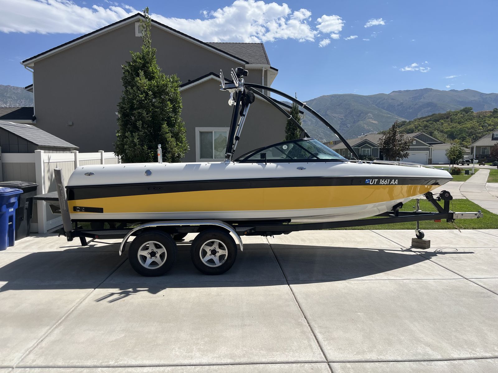 2002  21 Foot Malibu Wake Setter