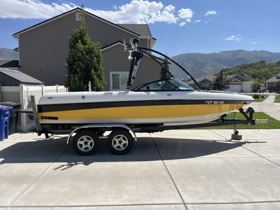 2002 21 Foot Malibu Wake Setter