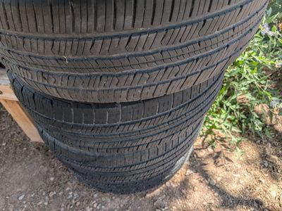 Set of 4 BF Goodrich 225/60 R18 tires