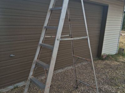 8 foot ladder