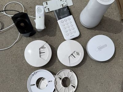 SimpliSafe kit
