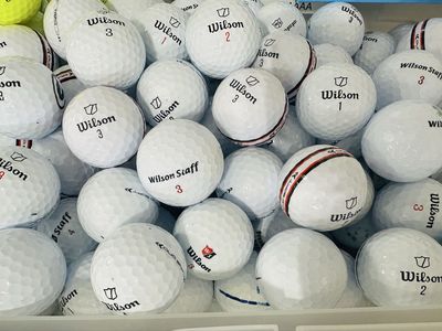 200 Excellent Condition Wilson Staff Golf Balls