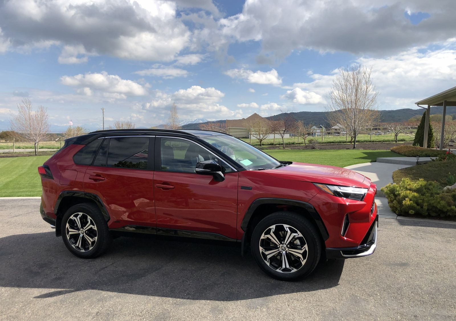 2022 Toyota RAV4 Prime XSE Plug-In Hybrid AWD - Supersonic Red  (98000 Miles)