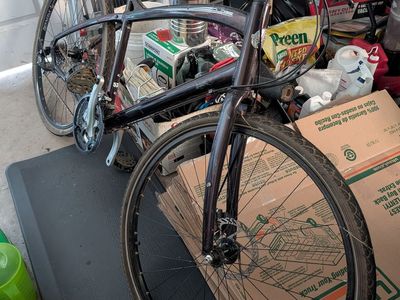 globe multi gear bike 50$