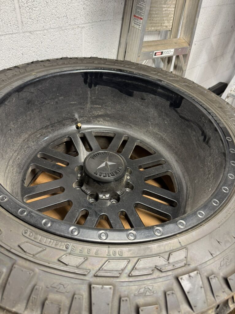 American Force 22x14 -73 8x6.5 On 35'Sale Or Trade