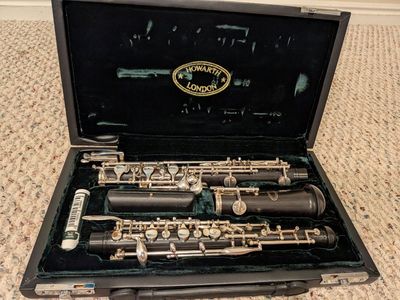 Howarth S20C Wood Oboe (Grenadilla) w/ Lined Top Joint – Deluxe Case & Cover