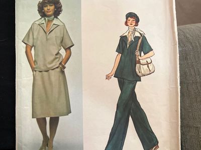 Amazing Fashion! Vogue Paris Original Chloé pattern (#1264) from 1975. Seeing pattern.