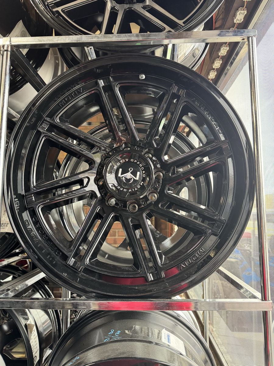 Motiv Offroad 425B 22x10 Gloss Black Wheel -12mm Offset 8x165.1 lug pattern brand new set of 4 wheels.