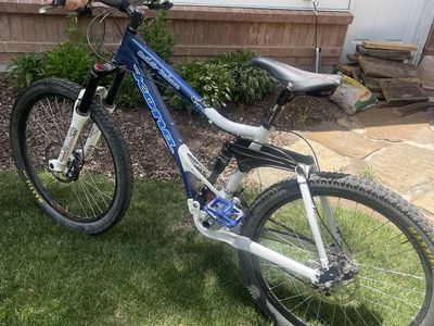 Kona Coil Air Deluxe Bike