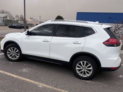 2017 NISSAN ROGUE SV