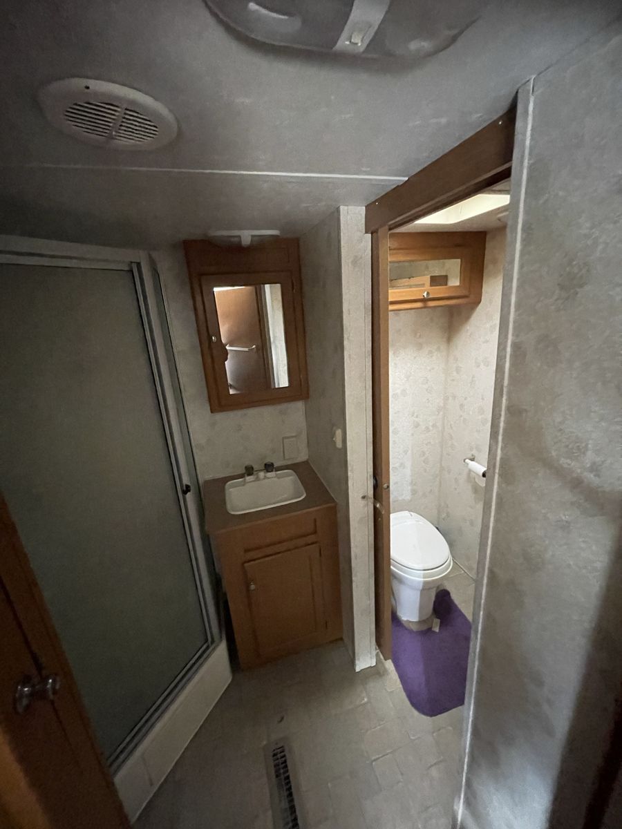 Main image 8