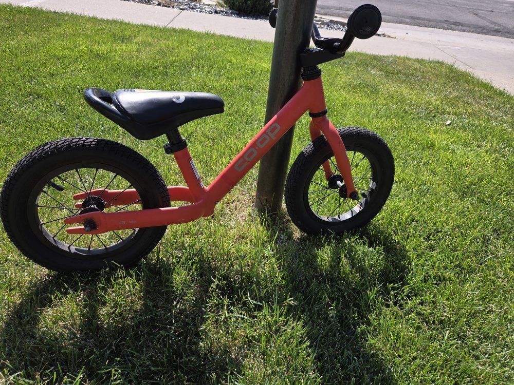 Co-op Cycles REV 12 Kids' Balance Bike