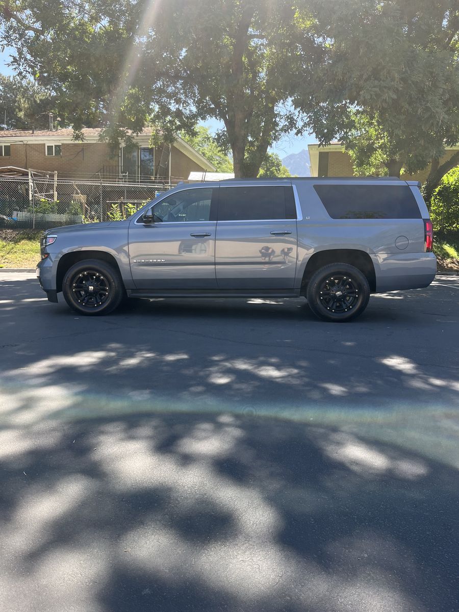 2016 Chevrolet Suburban LT