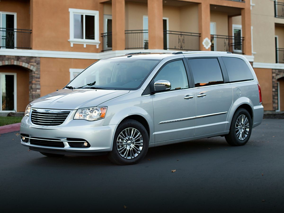 2011 CHRYSLER TOWN AND COUNTRY Touring