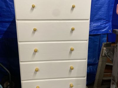 Nice 5 Drawer White Wooden Dresser