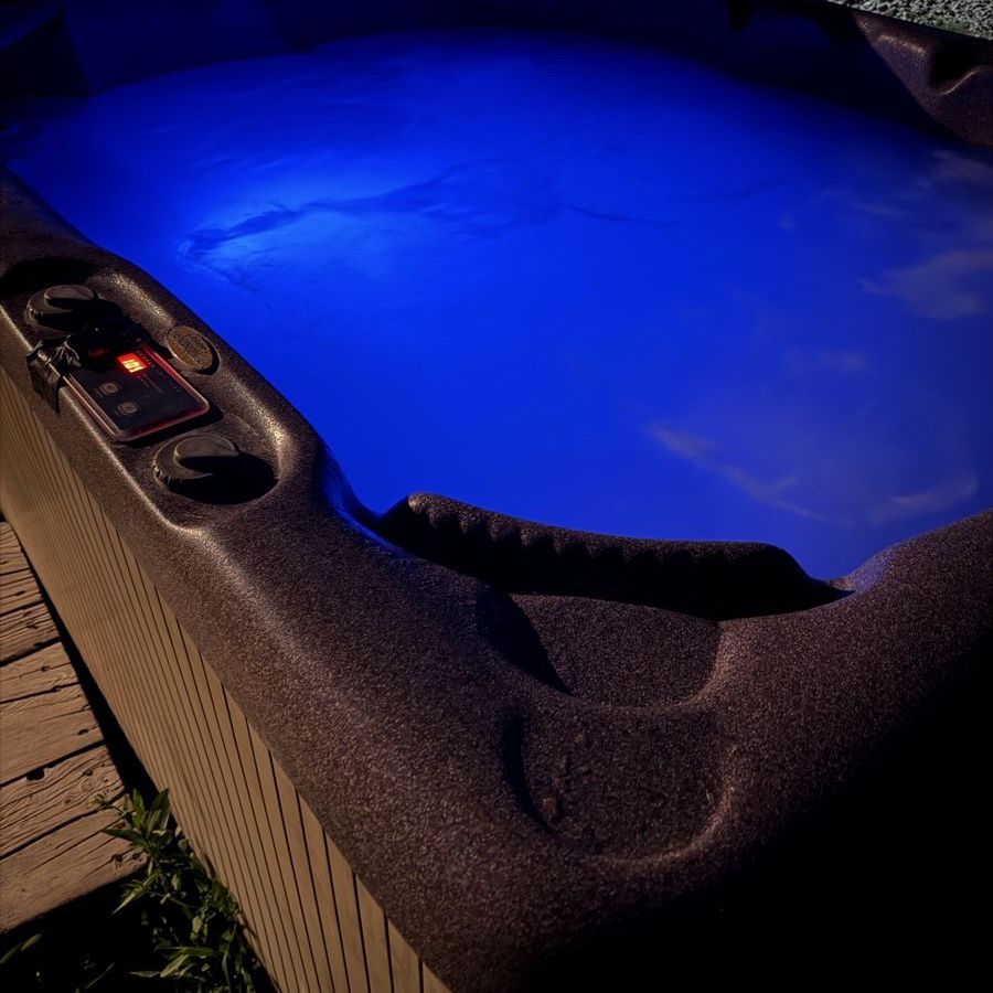 Beachcomber 5 person hot tub