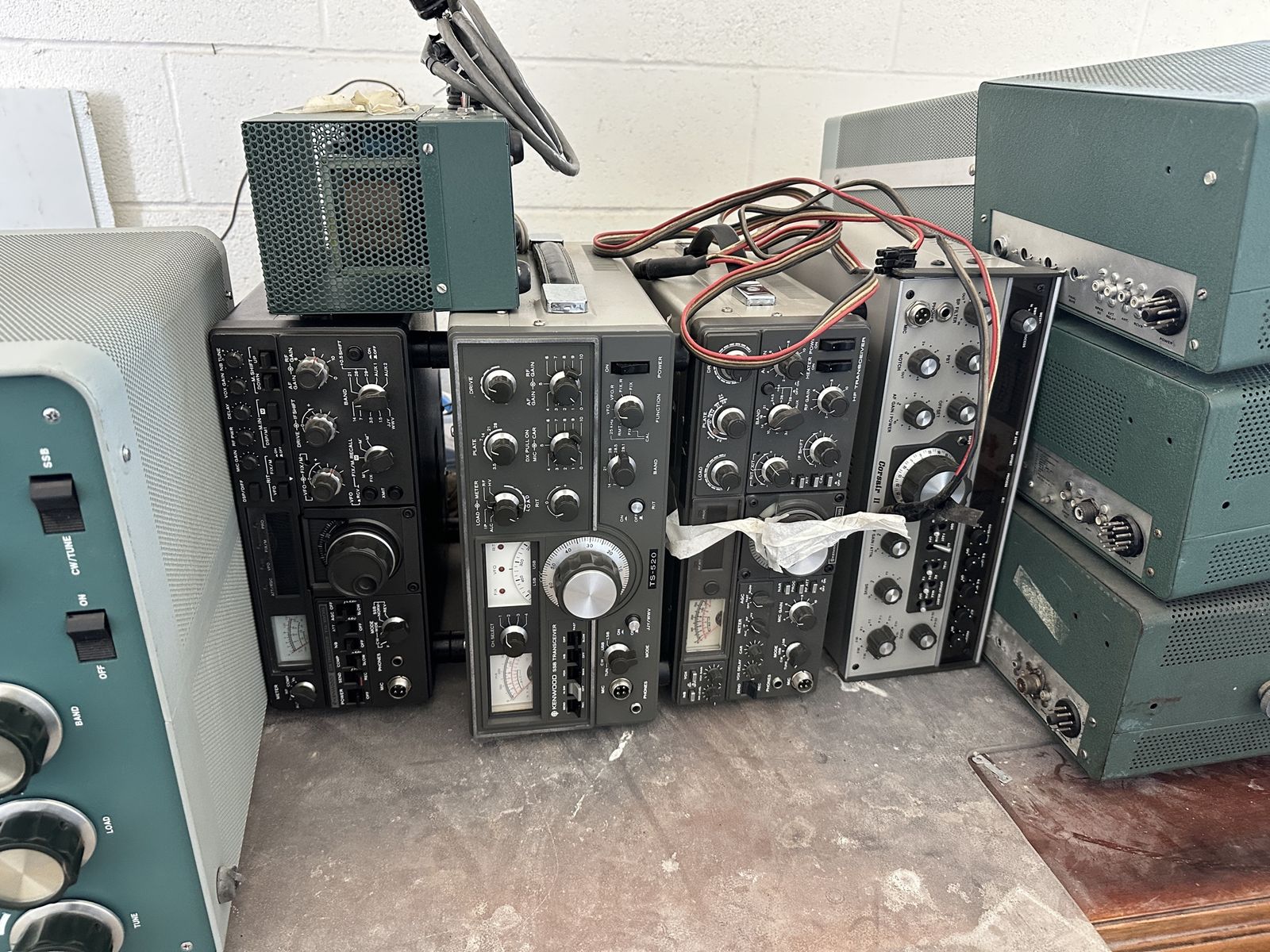 Main image 3