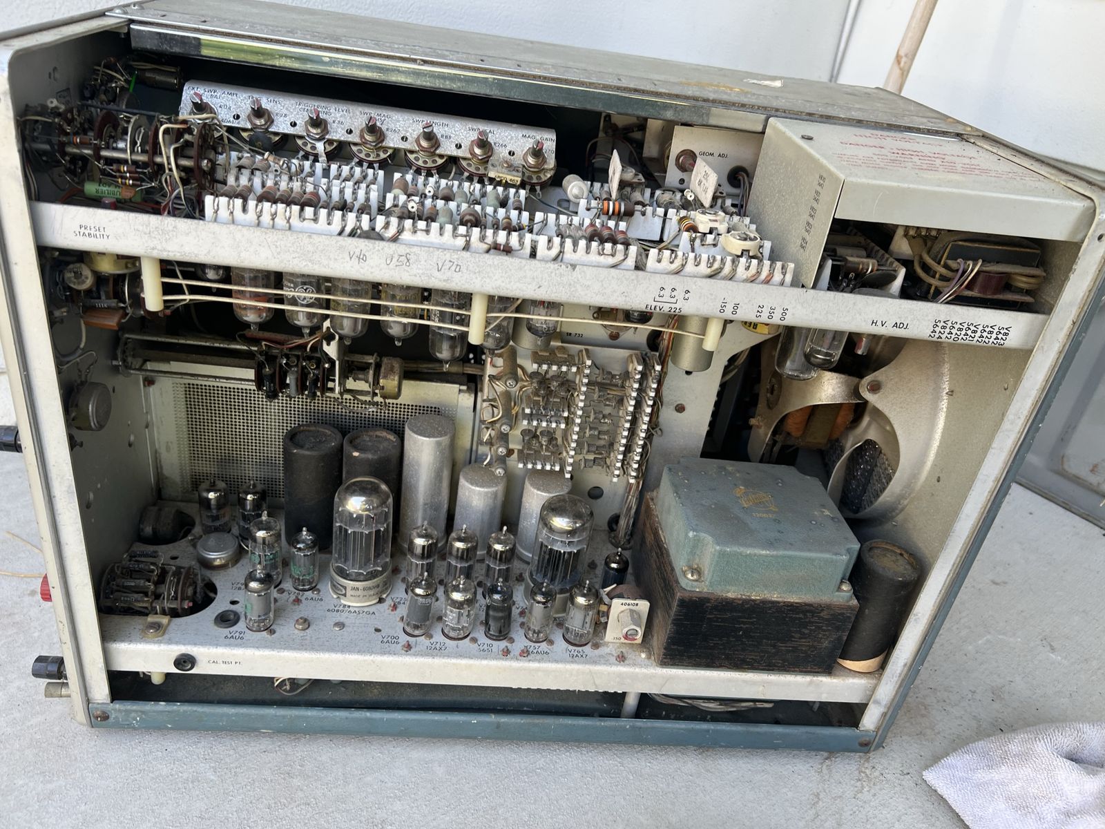 Main image 7