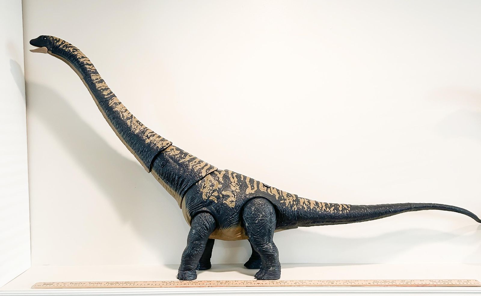 Jurassic World Dreadnoughtus Dinosaur Huge