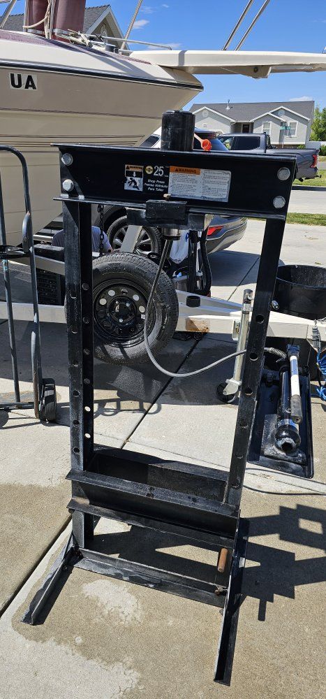 Omega 25 ton Hydraulic Shop Press