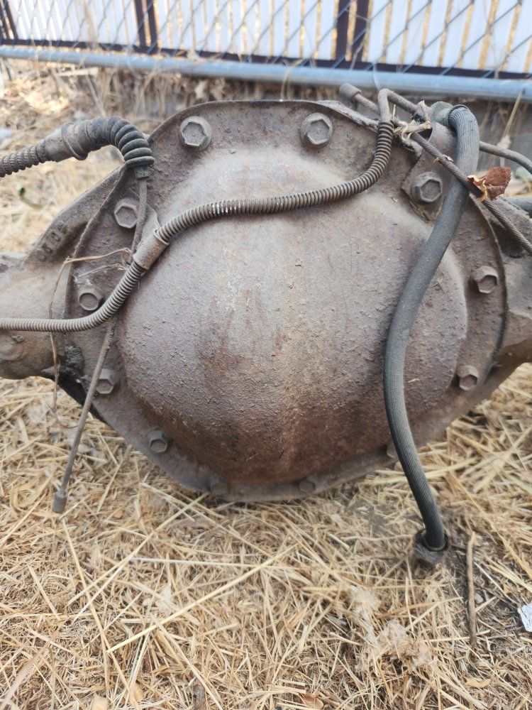 GM Rear Axle Assembly with Drum Brakes - 12 bolt Chevy truck rear end