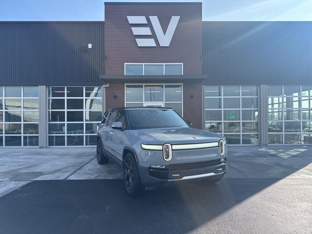 2022 Rivian R1S Launch Edition