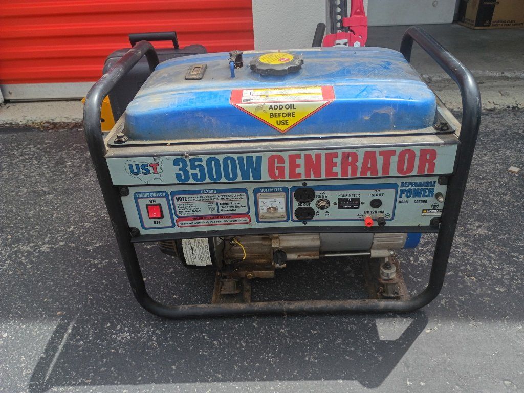 UST 3500W Portable Gasoline Generator - Model GG3500