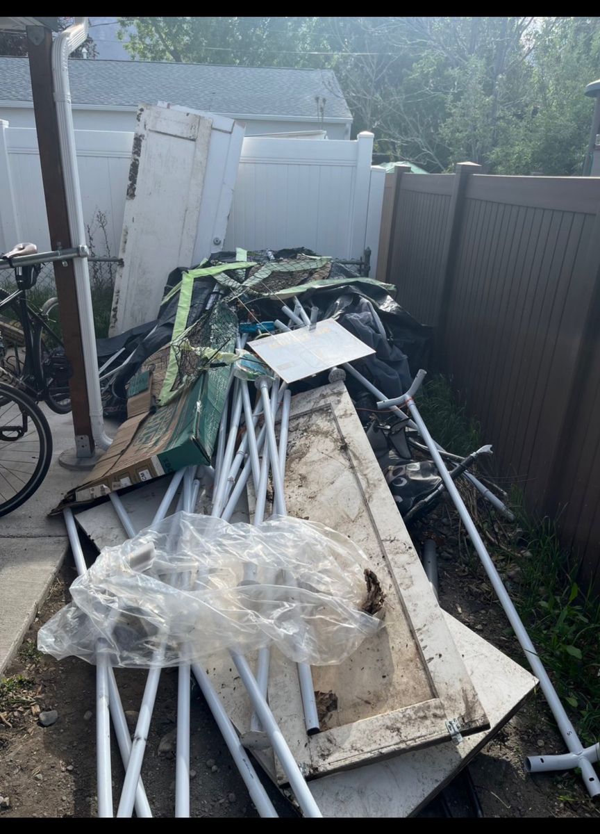 Junk Removal | Trash Removal | Garage Clean-up | Debris Removal | Appliance Removal | Storage Unit Cleaning