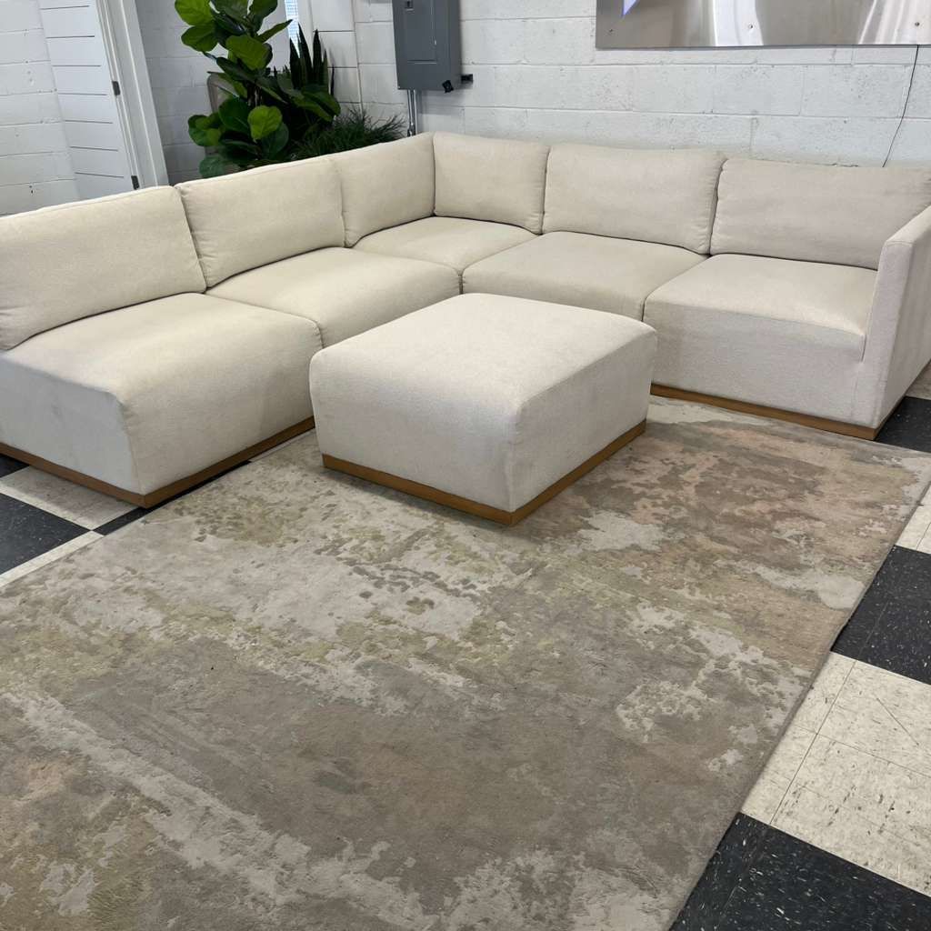 COSTCO HENREDON MURPHY FABRIC MODULAR SECTIONAL W/ OTTOMAN in CREAM!!