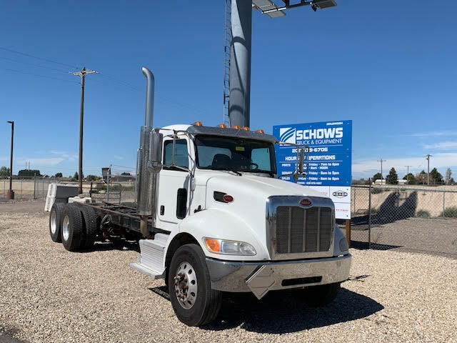 2016 PETERBILT 348