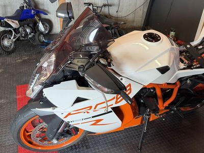 2012 RC8R