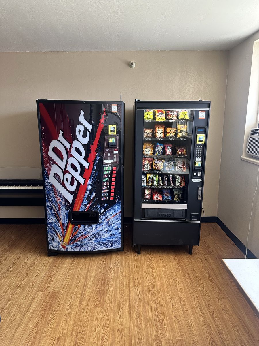 Vending Machine Business for Sale - 4 Machines, Cash/CC, Nayax, $15K Yearly Revenue, Turnkey