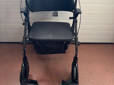 Heavy Duty 2-in-1 Walker Wheelchair Combo, BARIATRIC, Black