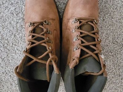 North Pass Men's Brown Leather Hiking Boots Size 11 - New with Tags, Durable Outsole