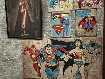 Set of superhero vintage wall decor canvas framed poster and metal signs