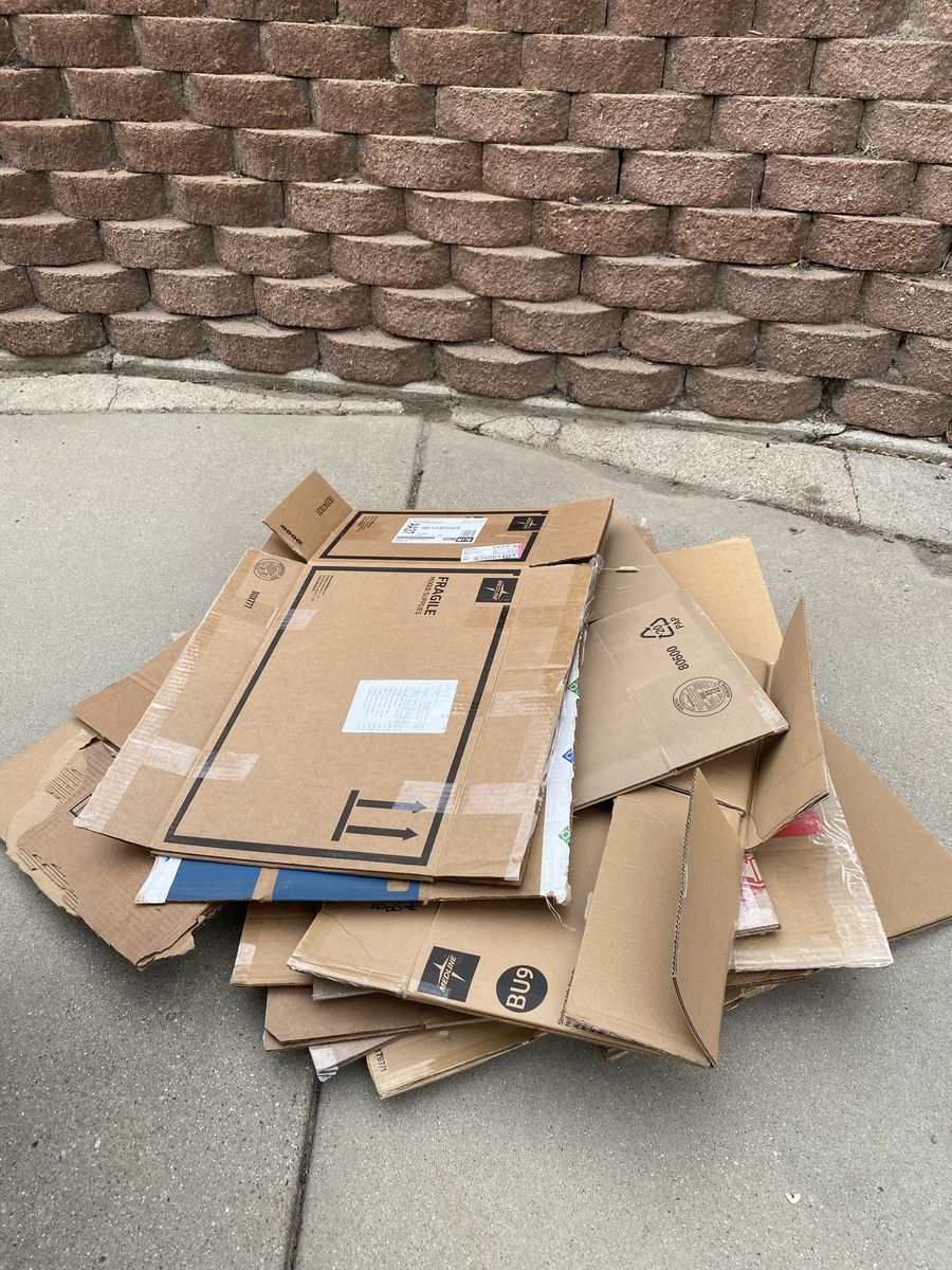 Free moving boxes
