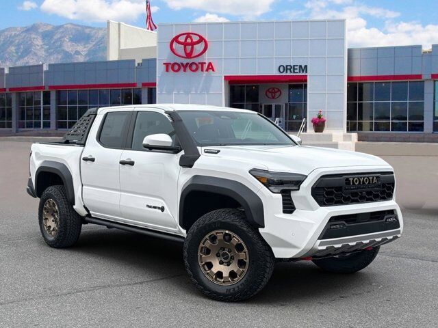 2026 Toyota Tacoma Trailhunter HV