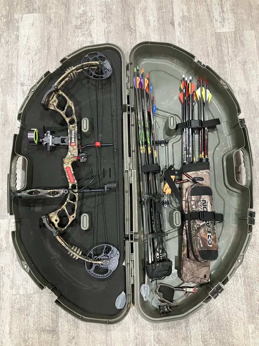 PSE Drive R compound bow