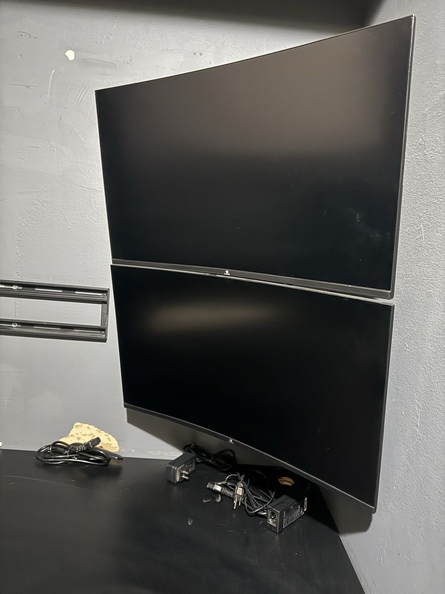 Main image 4